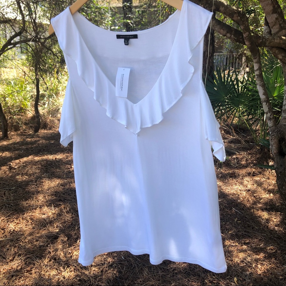 Banana Republic Cold Shoulder Top in Winter White. Size XL. NWT! - Picture 7 of 7